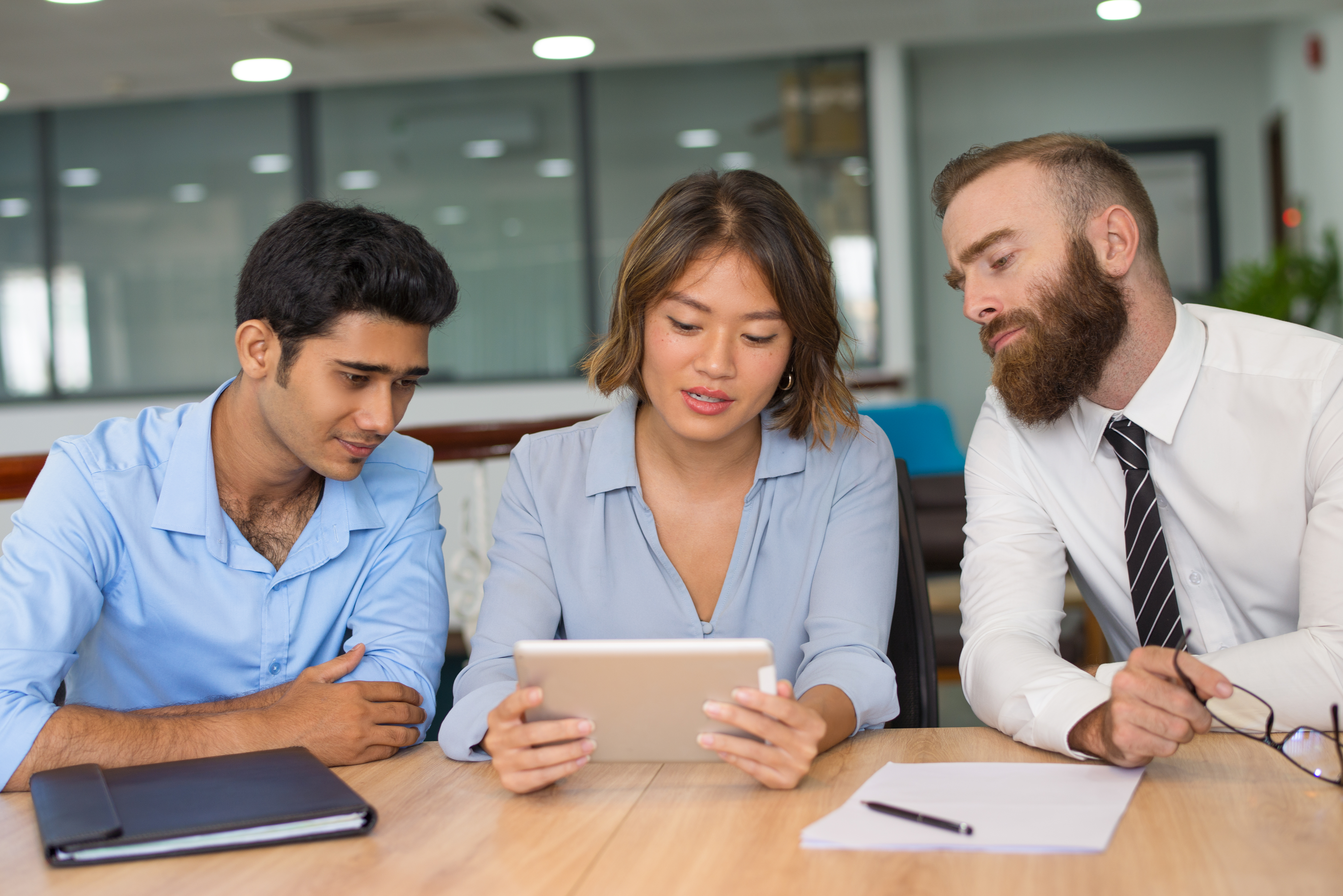 Why are businesses choosing defacto infotech over others?